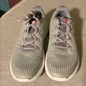Under Armour Sneakers